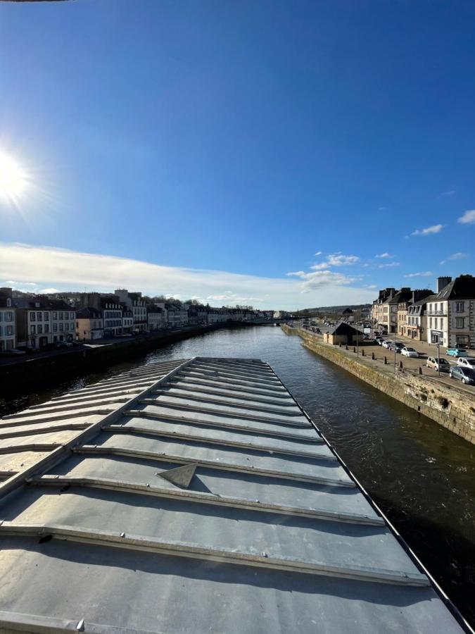 Nuit Sur Le Pont 4 Apartment Landerneau Exterior photo